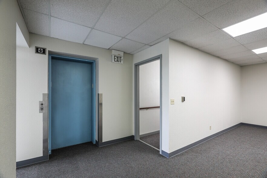 More Photos Of 520 27th St, Oakland Office For Sale