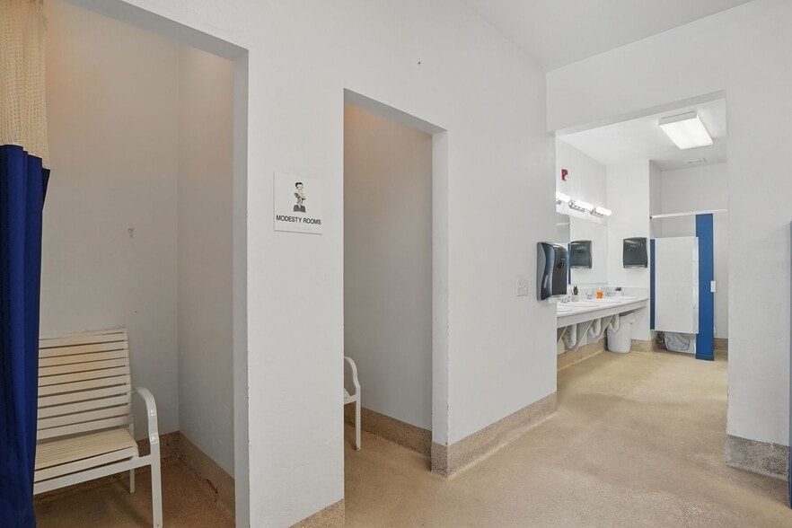 More Photos Of 507 Pittsburgh St, Springdale Rehabilitation Center For Sale