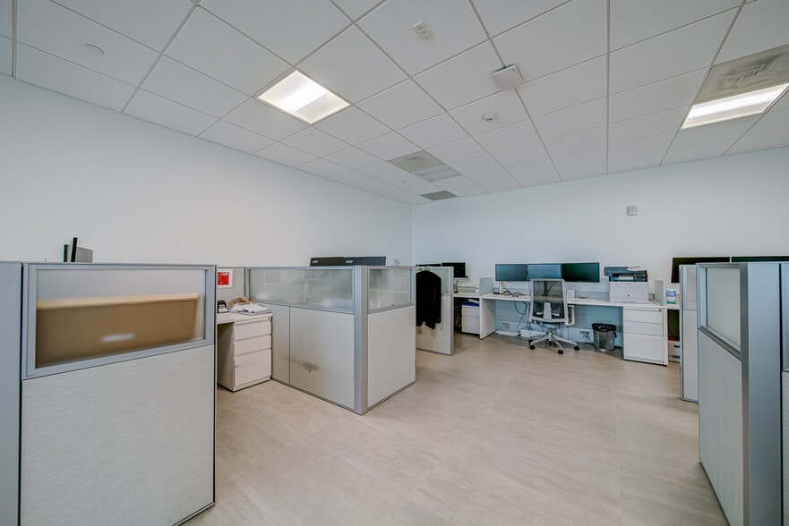 More Photos Of 8950 SW 74th Ct, Miami Office For Lease