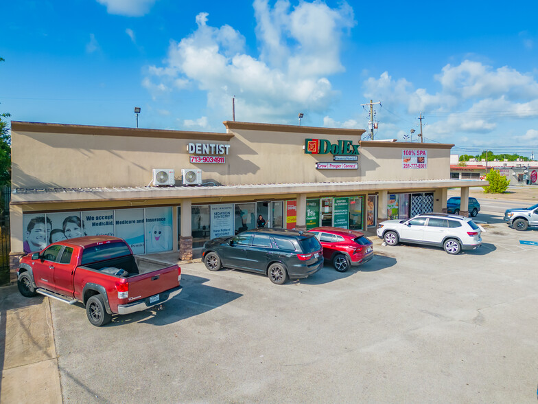 Primary Photo Of 515-519 Park St, Baytown Storefront For Lease