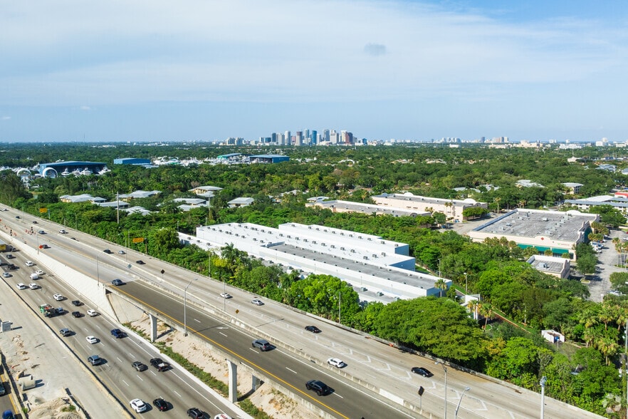 More Photos Of 2001 W State Road 84, Fort Lauderdale Warehouse For Sale