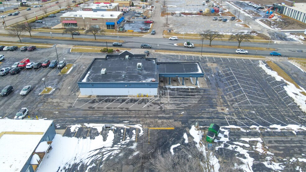 More Photos Of 245 N Peters Ave, Fond Du Lac General Retail For Sale