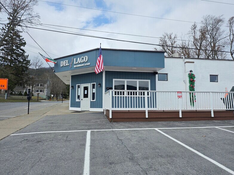 More Photos Of 10 McGillis Ave, Lake George Restaurant For Sale