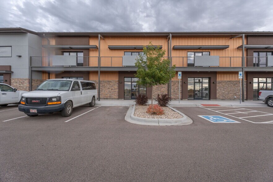 More Photos Of 2246 Zurich Dr, Fort Collins Warehouse For Lease