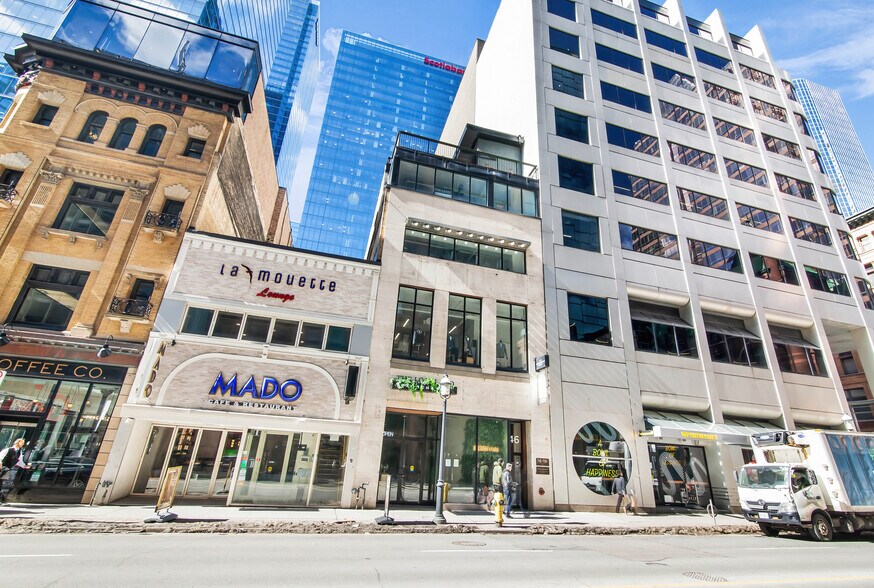 Primary Photo Of 146 Yonge St, Toronto Storefront Retail Office For Lease
