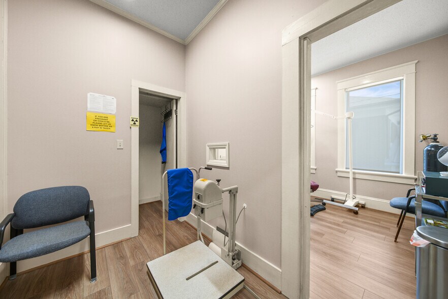 More Photos Of 217 Mocksville Ave, Salisbury Office Residential For Sale