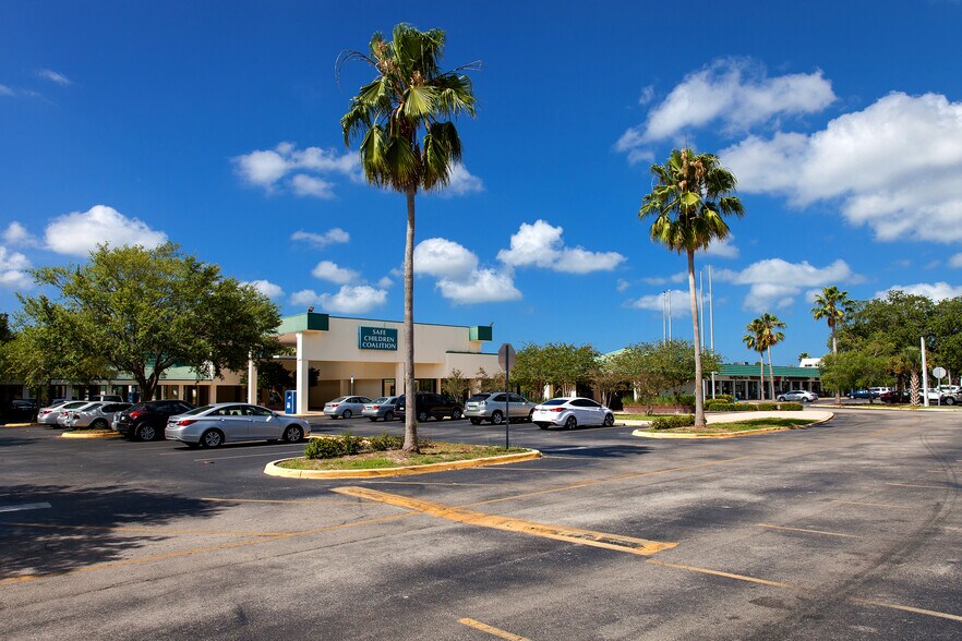 More Photos Of 5505-5805 Manatee Ave, Bradenton Unknown For Lease