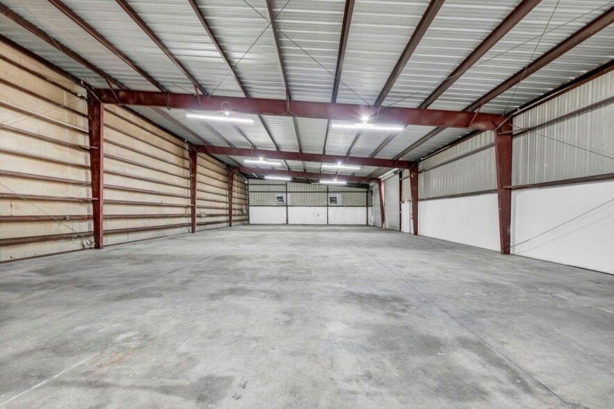 More Photos Of 4040 Arcata Way, North Las Vegas Light Manufacturing For Lease