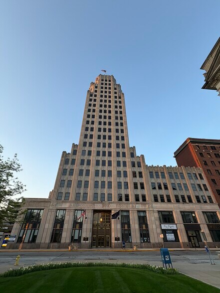 Primary Photo Of 116 E Berry St, Fort Wayne Office For Lease