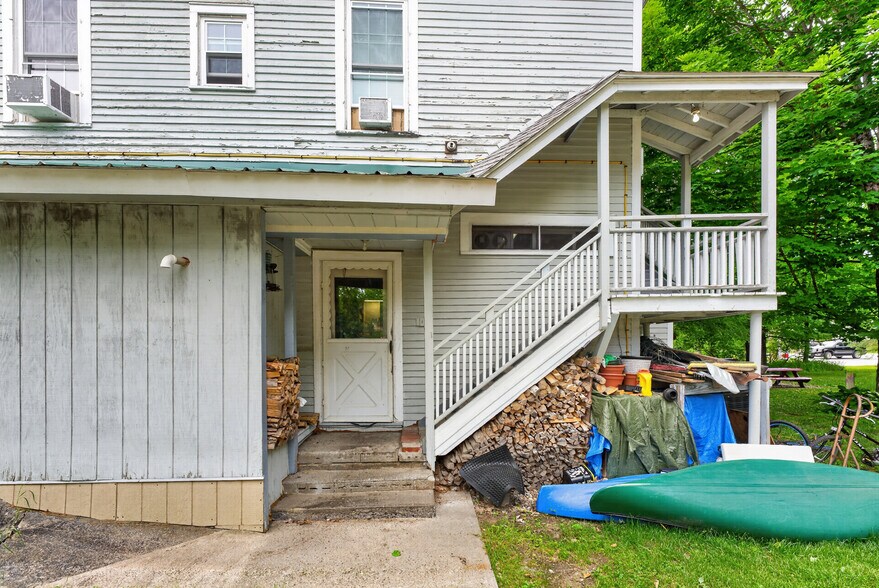 More Photos Of 899 E Shore Dr, Adirondack Storefront Retail Residential For Sale