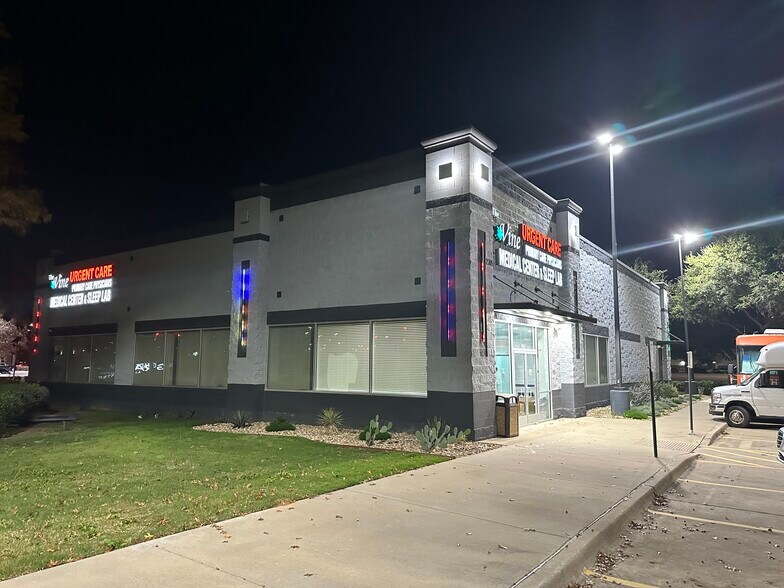More Photos Of 1661 Eastchase Pkwy, Fort Worth Medical For Lease