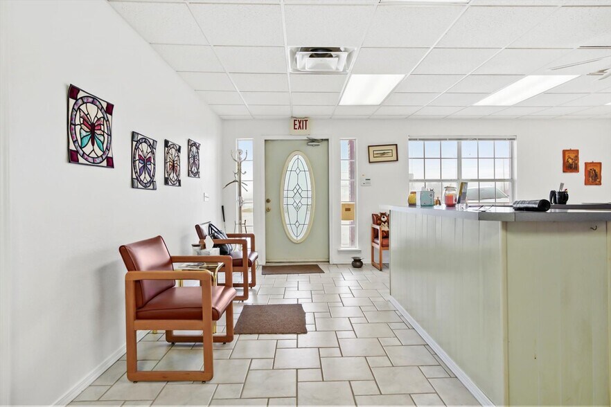 More Photos Of 9040 S Highway 51, Broken Arrow Office For Lease