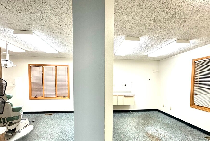 More Photos Of 1275 Joliet St, Dyer General Retail For Sale