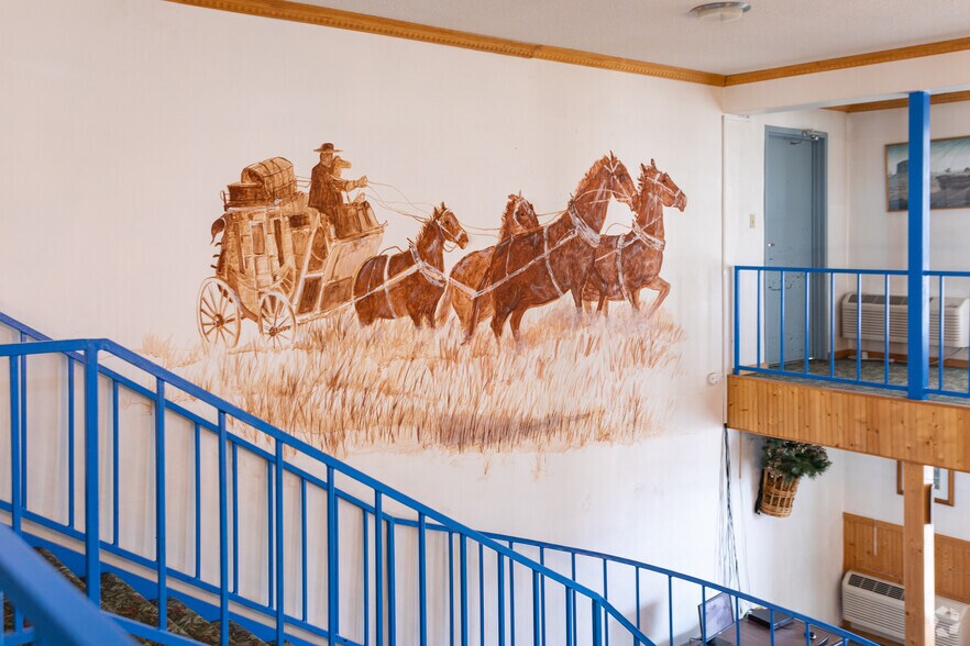 More Photos Of 201 Stagecoach Trl, Ogallala Hospitality For Sale