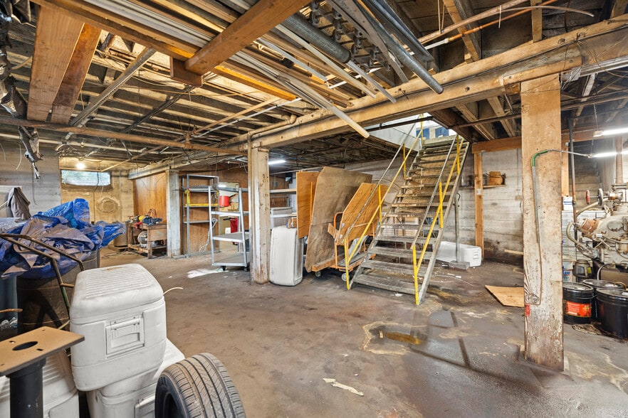More Photos Of 410-414 Towne Ave, Los Angeles Warehouse For Sale