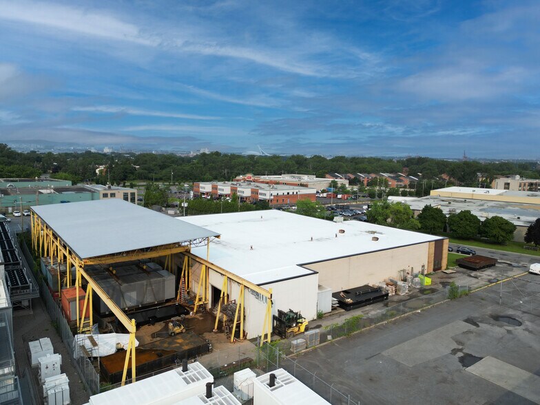 More Photos Of 2000 St De La Métropole, Longueuil Industrial For Sale