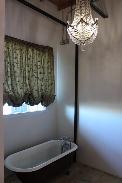 More Photos Of 4081 Silvestri Ln, Las Vegas Office For Sale
