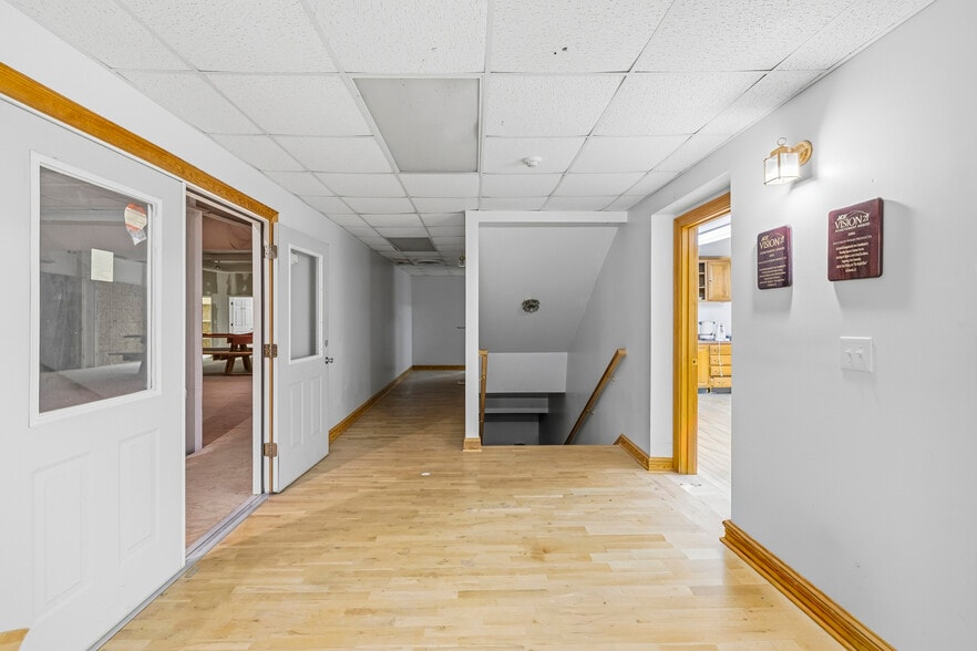 More Photos Of 966 Greensboro Rd, Eatonton Flex For Lease