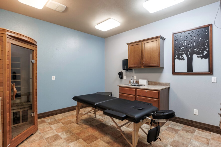 More Photos Of 16286 S Sunland Gin Rd, Arizona City Rehabilitation Center For Sale