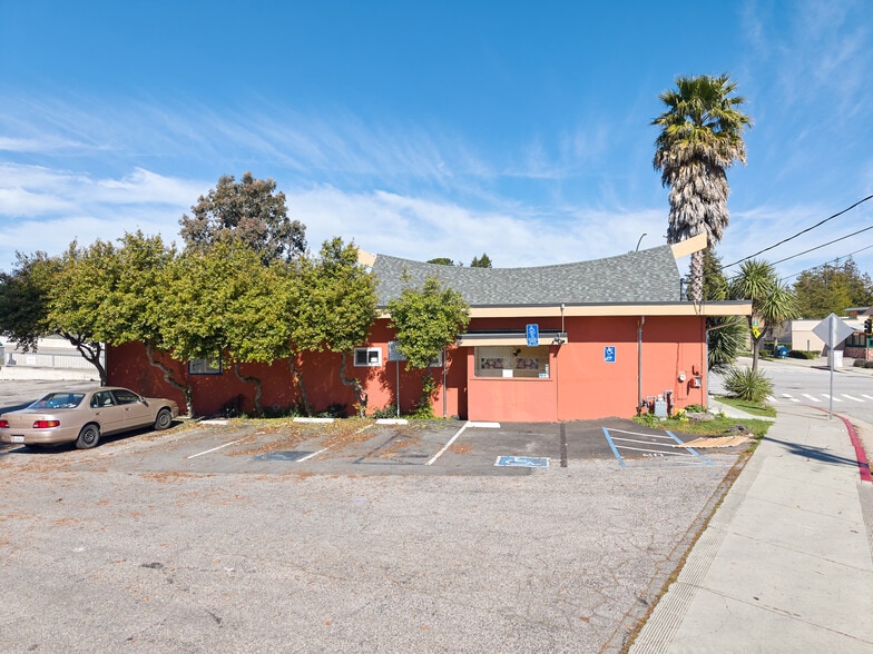 More Photos Of 270 Soquel Ave, Santa Cruz Restaurant For Sale