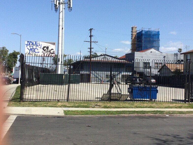 More Photos Of 344 W Florence Ave, Los Angeles Religious Facility For Lease