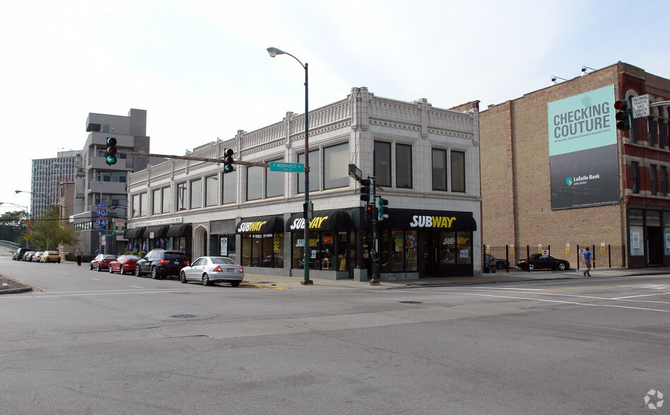 More Photos Of 760 N Ogden Ave, Chicago Office For Lease