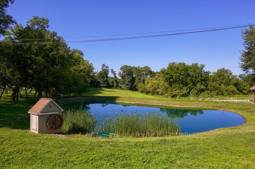 More Photos Of 197 Pencroft Dr N, Holtwood Industrial For Sale