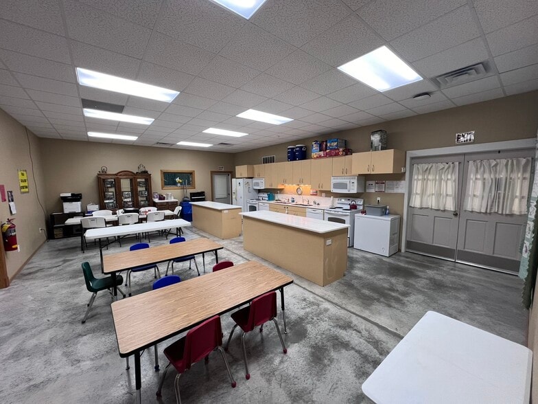 More Photos Of 9393 Old Highway 54, New Bloomfield Daycare Center For Sale