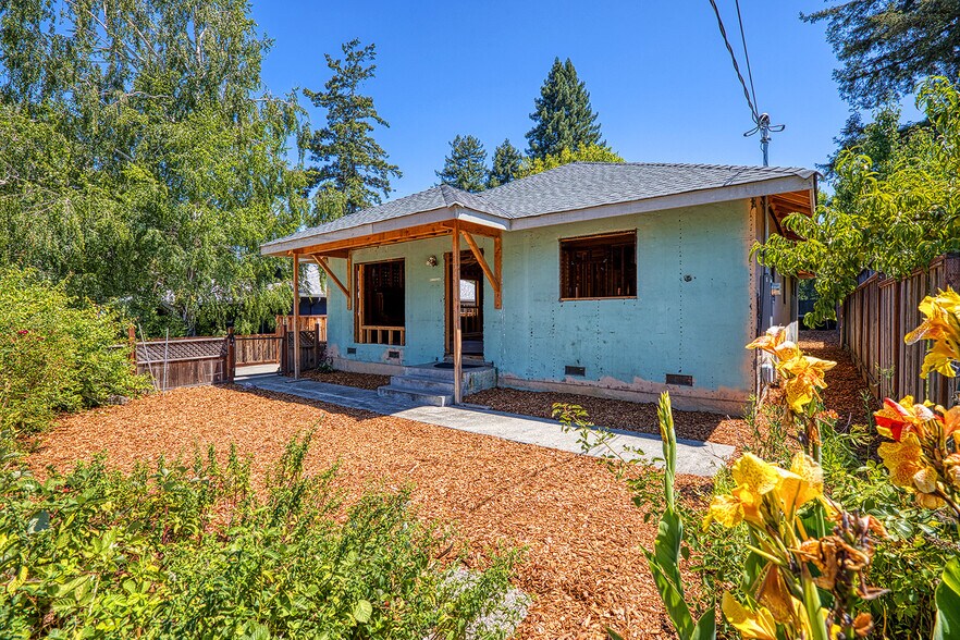 More Photos Of 243 Ada Ave, Felton Specialty For Sale