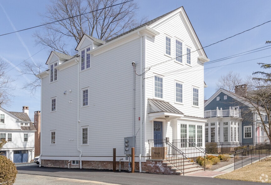 More Photos Of 113 Washington St, Morristown Office For Sale