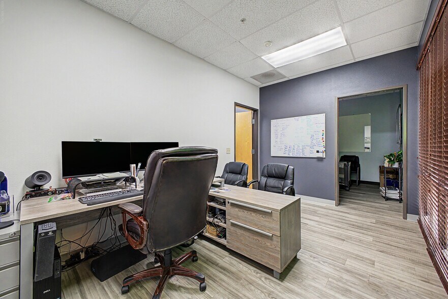 More Photos Of 2680 S Val Vista Dr, Gilbert Medical For Lease