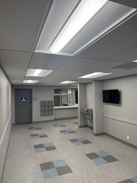 More Photos Of 435 Grand Ave, South San Francisco Office For Sale