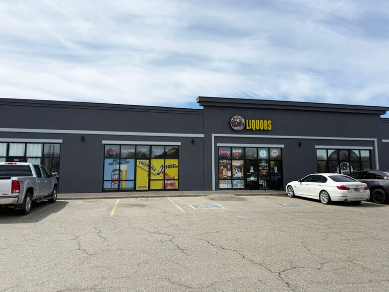 More Photos Of 3330 Sheyenne, West Fargo Storefront For Lease