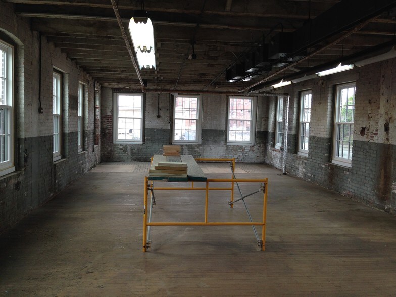 More Photos Of 417-431 N 14th St, Allentown Office For Sale