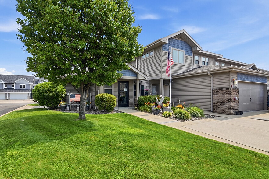 More Photos Of 725 Roberts Rd, Sartell Apartments For Sale