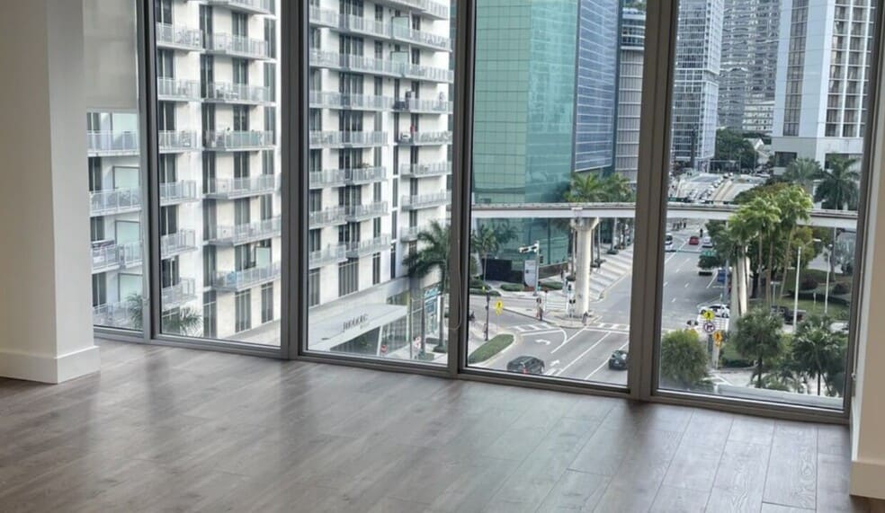 More Photos Of 150 SE 2nd Ave, Miami Office Residential For Sale