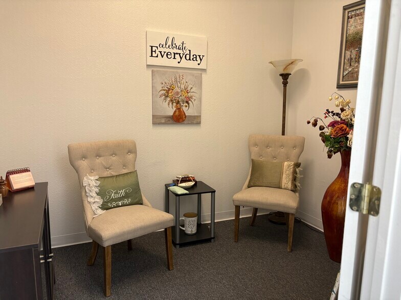 More Photos Of 15151 S US Highway 441, Summerfield Medical For Sale