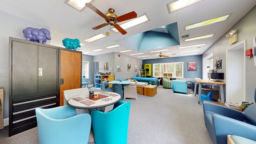 More Photos Of 172 Tuckerton Rd, Medford Office For Sale