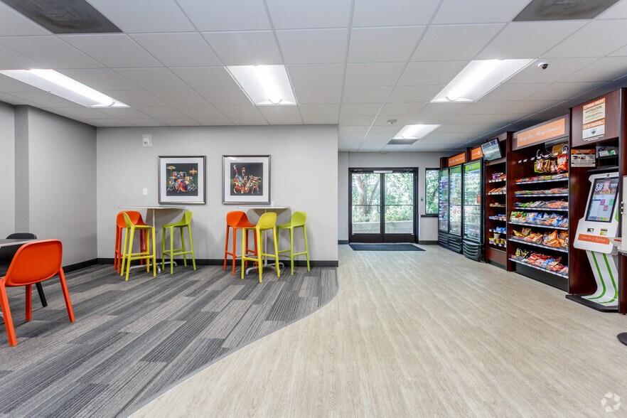 More Photos Of 10881 Lowell Ave, Overland Park Unknown For Lease