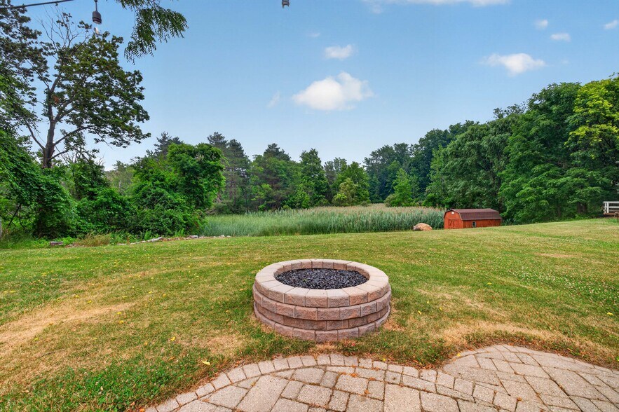 More Photos Of 3405 Orchard Park Rd, Orchard Park Office Residential For Sale