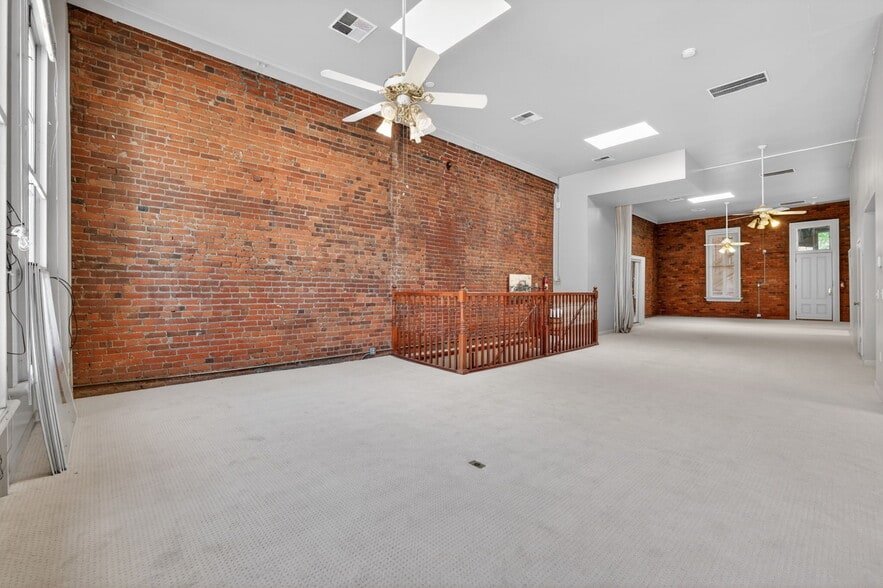 More Photos Of 120-124 J St, Sacramento Storefront Retail Residential For Sale