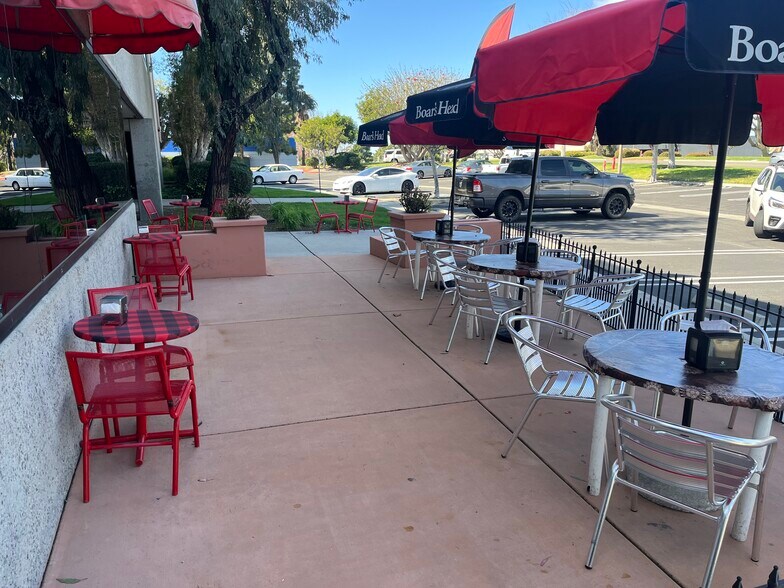 More Photos Of 2820-2834 La Mirada Dr, Vista Manufacturing For Lease