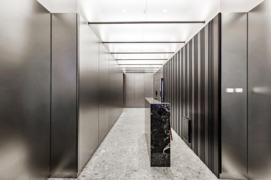 More Photos Of 11 E 44th St, New York Office For Lease