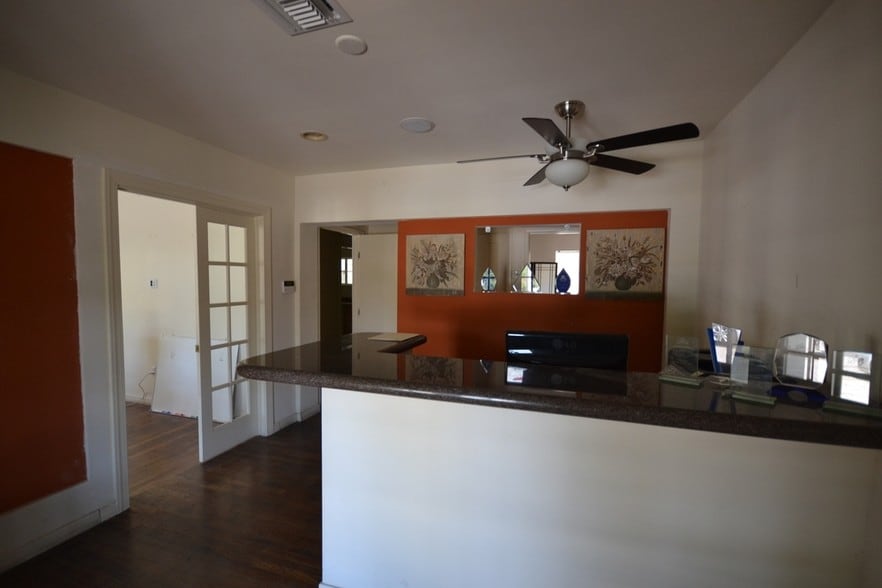 More Photos Of 131 W University Dr, Mesa Office Residential For Lease