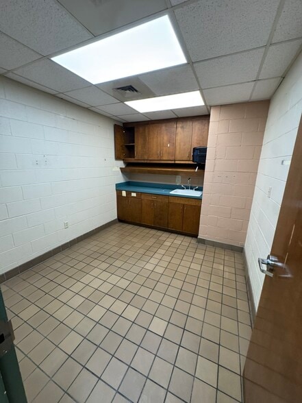 More Photos Of 407 N Salem Ave, Sumter Medical For Lease