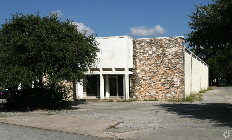 More Photos Of 11910 Radium St, San Antonio Industrial For Lease