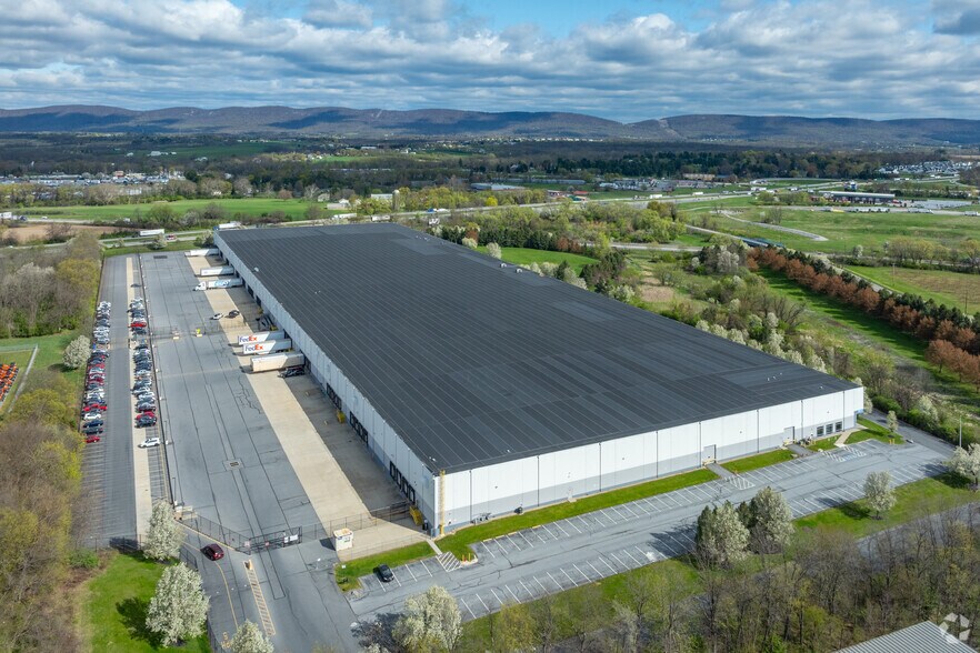 More Photos Of 80 S Middlesex Rd, Carlisle Distribution For Lease