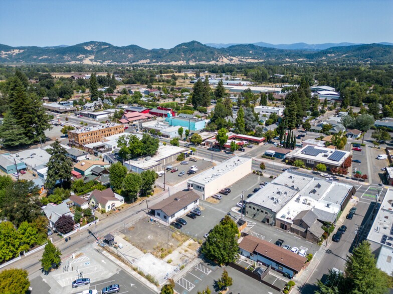More Photos Of 45 W Mendocino Ave, Willits Storefront Retail Office For Sale