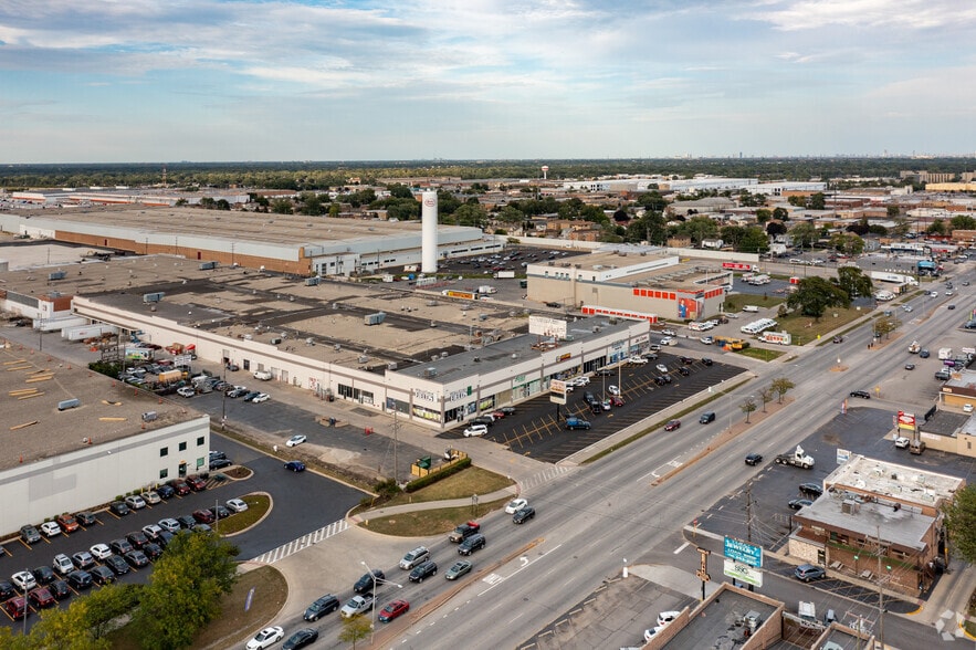 More Photos Of 2225 W North Ave, Melrose Park General Retail For Lease