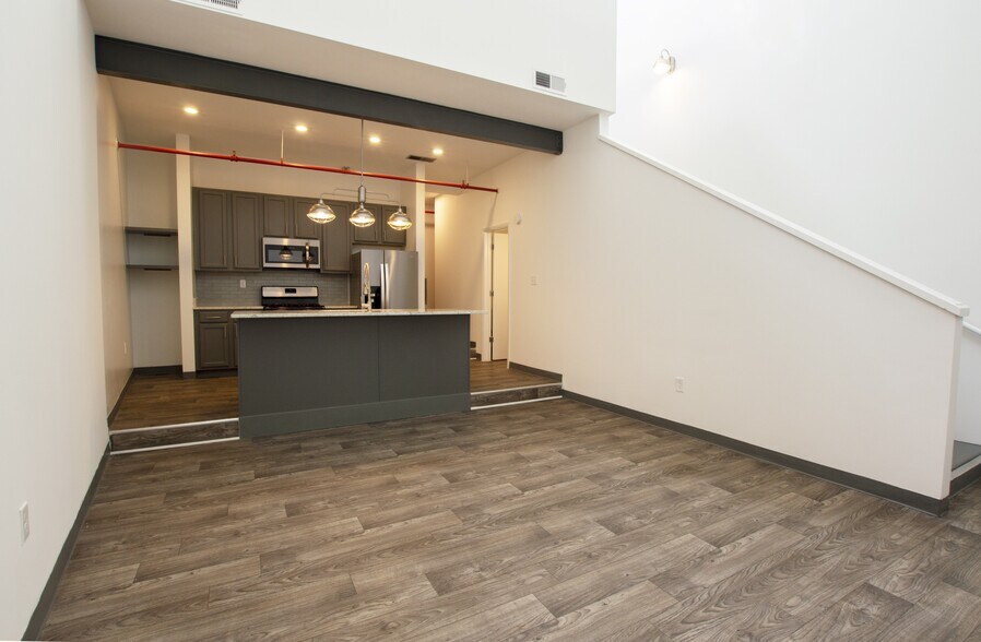 More Photos Of 1080 Euclid Ave NE, Atlanta Apartments For Lease